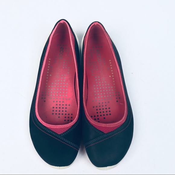 Ecco Biom Slip On Shoes - Picture 3 of 9